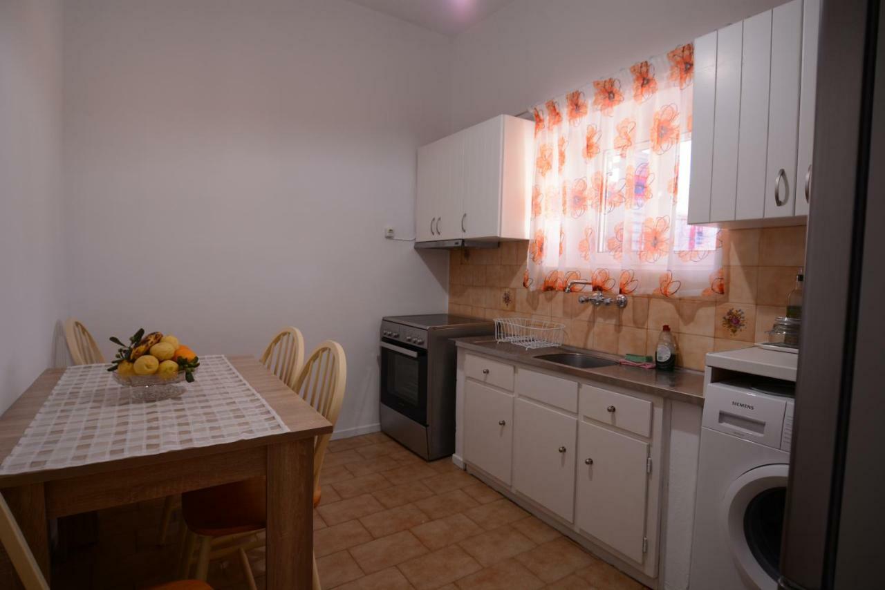Margaret House Villa Isterni  Bagian luar foto